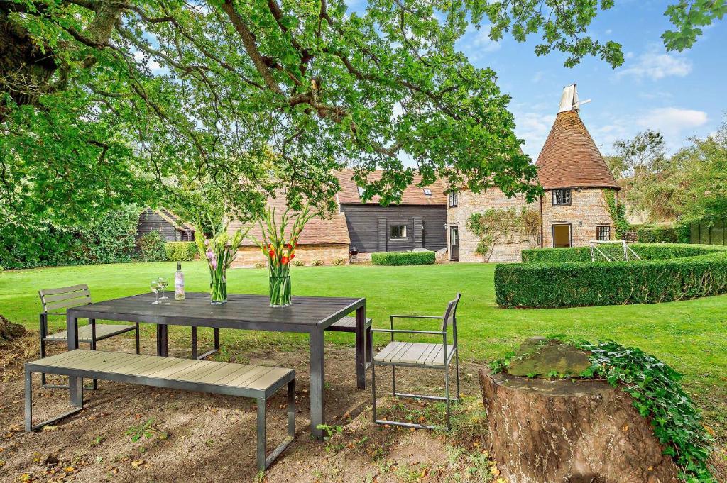 Court Lodge Oast Heathfield Eksteriør billede